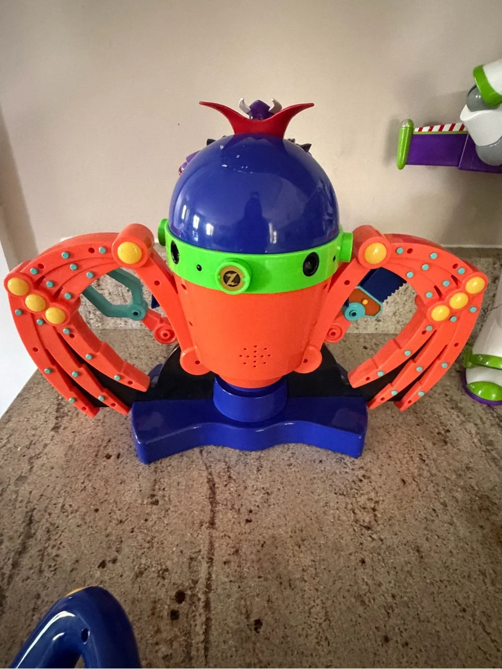 Disney Buzz Lightyear Action Figure and Emperor Zurg Lightup Projection Game